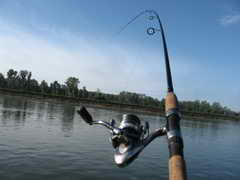В Юрге прошли соревнования по рыбной ловле для людей с ограниченными возможностями